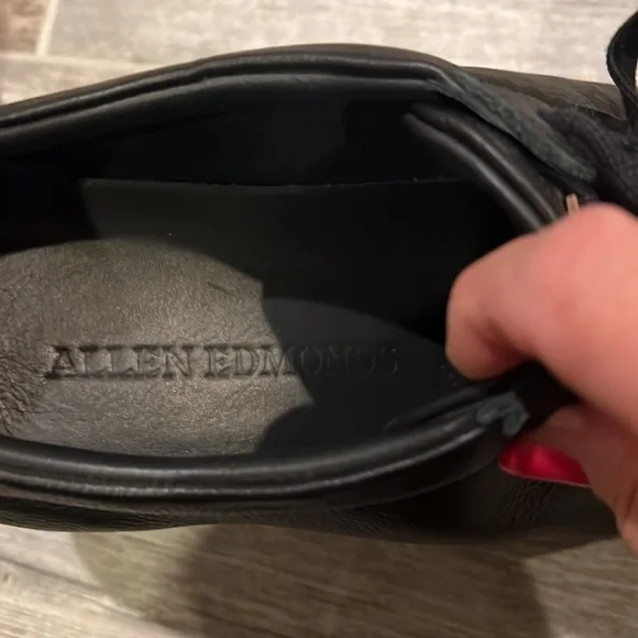 Allen Edmonds Oliver Courtside Men’s Black Leather Lace-Up Sneakers - Picture 8 of 11